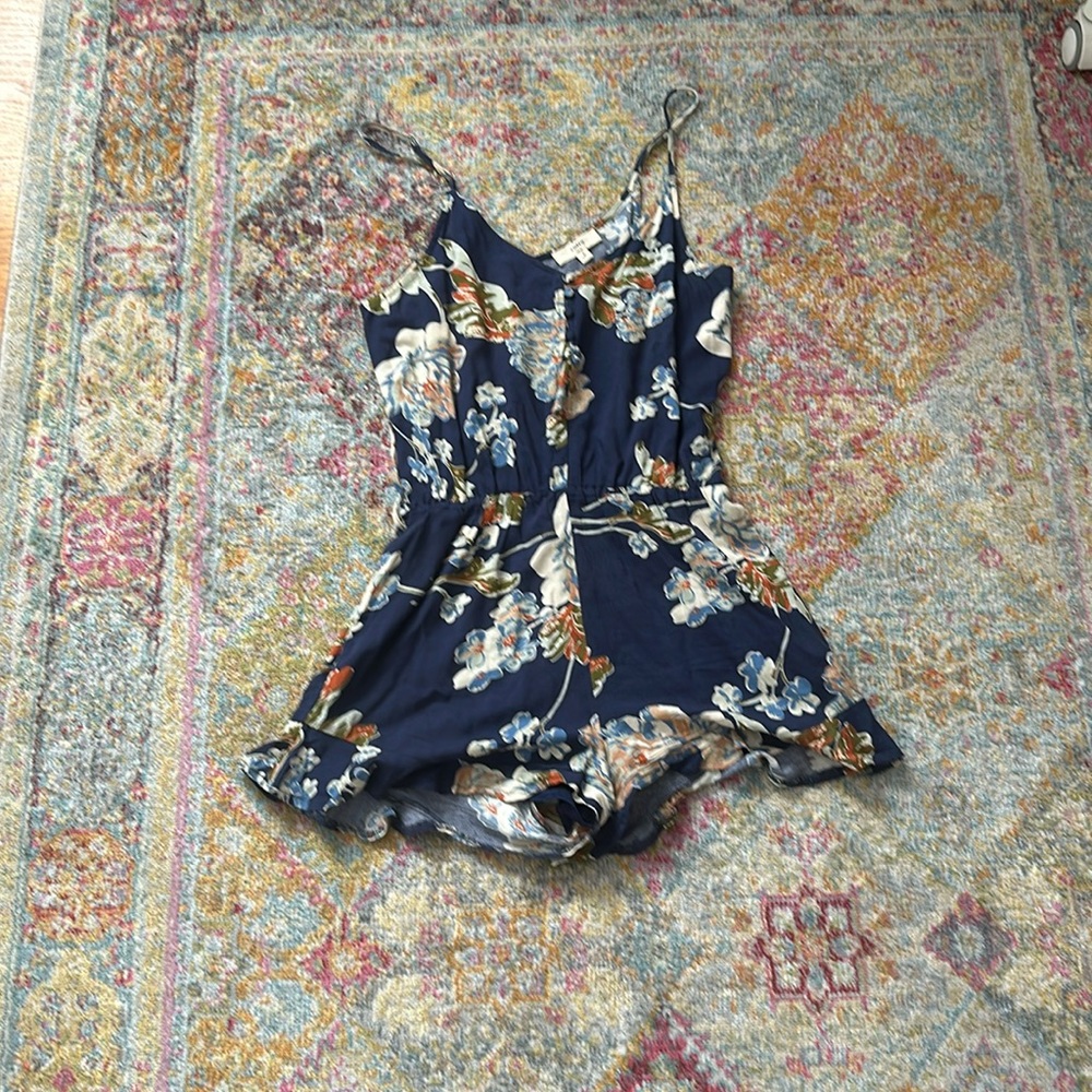 Entro Floral Romper Size Small